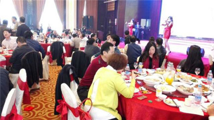 北京婚禮慶典演出公司——找飛月，開(kāi)啟您獨(dú)一無(wú)二的慶典盛宴